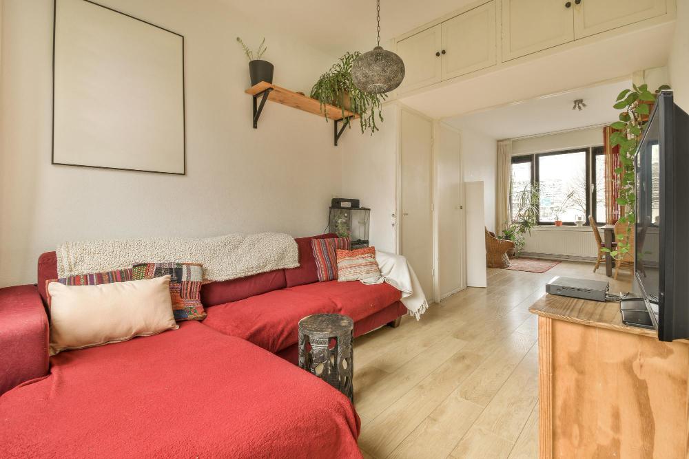 UNIVERSITY VILLAGE APTS